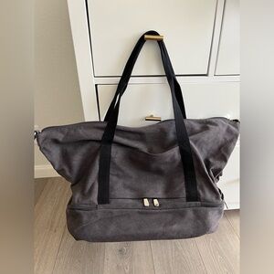 Lo & Sons Catalina Deluxe Weekender Bag
